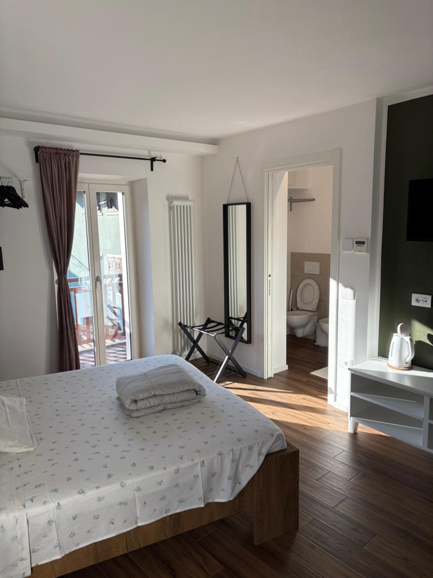 Casa Pitem Bed & Breakfast Torbole Sul Garda Cameră foto
