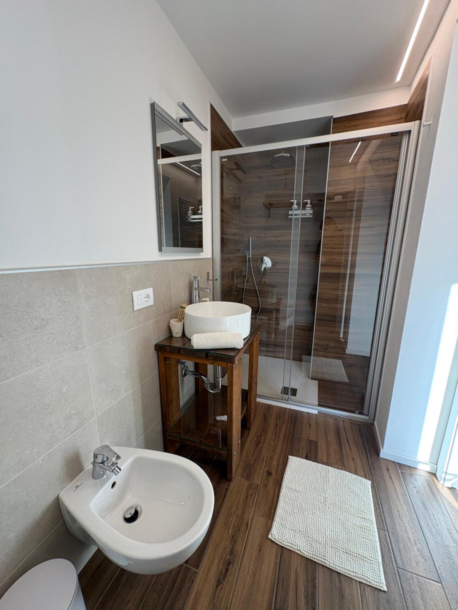 Casa Pitem Bed & Breakfast Torbole Sul Garda Cameră foto