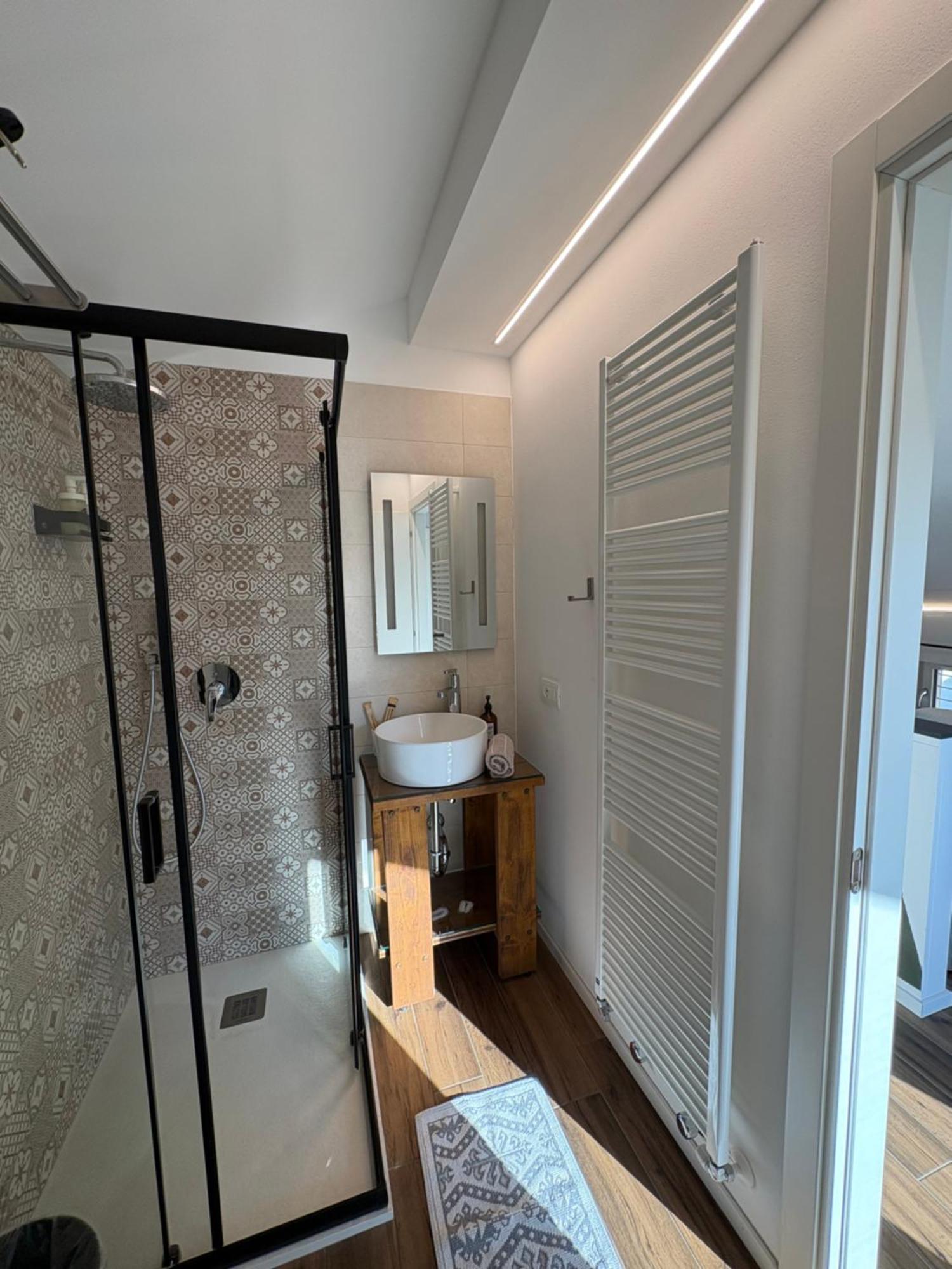Casa Pitem Bed & Breakfast Torbole Sul Garda Cameră foto