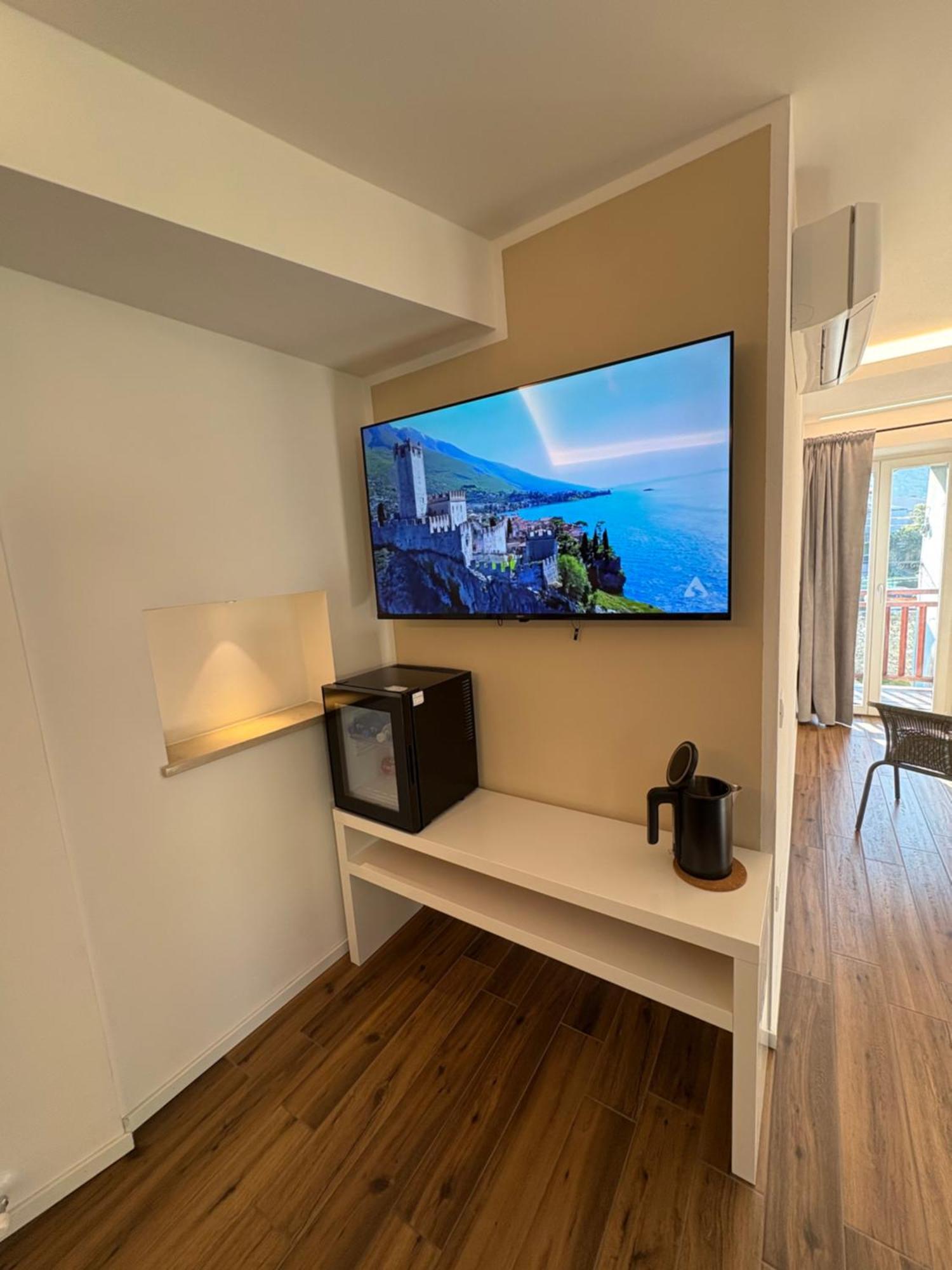 Casa Pitem Bed & Breakfast Torbole Sul Garda Cameră foto